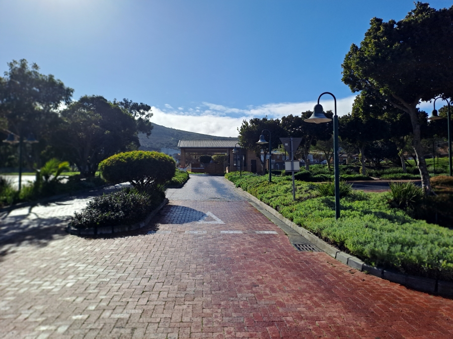 To Let commercial Property for Rent in Plattekloof Western Cape